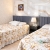 [Image: ¡Paga Q599 en Lugar de Q1,000 por Estadía Para 2 Personas en Río Dulce: Habitación Standard con Cama Matrimonial y A/C + Ducha y Baño Privado + 2 Desayunos + Piscinas + Ingreso a Museo Privado del Hotel!m]