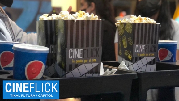 [Image: ¡Paga Q189 en Lugar de Q316 por 4 Entradas para Película a Elección + 2 Hot Dogs + 2 Poporopos + 4 Bebidas!m]