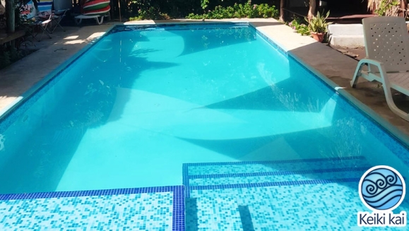 [Image: ¡Paga Q139 en Lugar de Q300 por Day Pass para 2 Personas que Incluye Uso de Instalaciones: Piscina, Terraza y Más + 2 Pescados Fritos + 2 Acompañamientos!m]