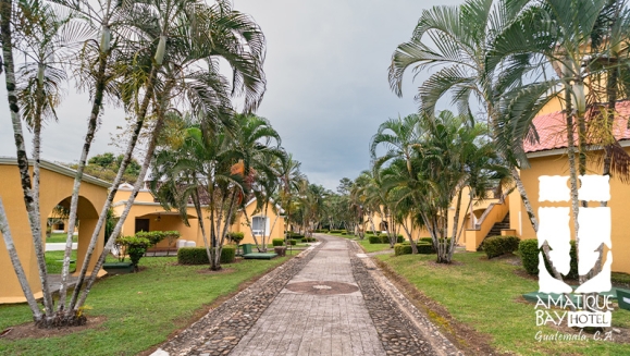 [Image: ¡FLASH SALE Para 24 o 25 de Octubre en Amatique Bay Resort! ¡Paga Q979 en Vez de Q1,227 por Estadía de Fin de Semana en Habitación Studio Para 2 Adultos y Hasta 2 Niños + 2 Desayunos + Uso de Instalaciones + Impuestos! ¡Solo 10 Cupones Disponibles!m]