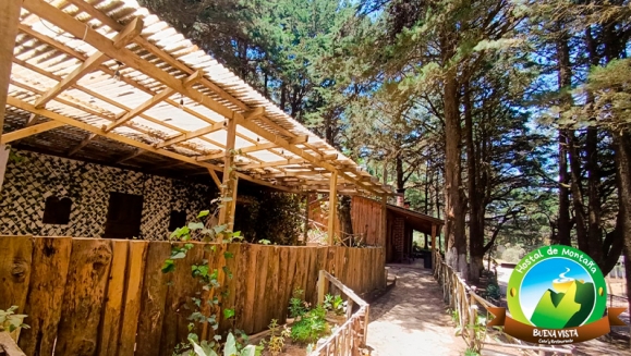 [Image: ¡Conéctate con la Naturaleza en La Palma, Chalatenango! ¡Paga $50 en Lugar de $125 por Estadía de 1 Noche para 4 Personas + Parrillada para Compartir!m]