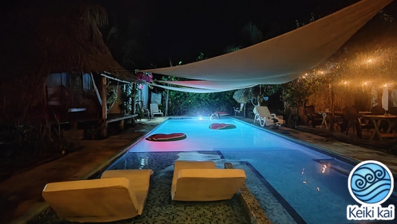 [Image: ¡Escapada Perfecta a la Playa! ¡Paga Q375 en Lugar de Q850 por 1 Noche para 2 Personas en Cabaña Tipo Hawaii con Baño Privado o Habitaciones Dobles con Baño Privado + 2 Desayunos + Uso de Instalaciones: Piscina, Hamacas y Más!m]