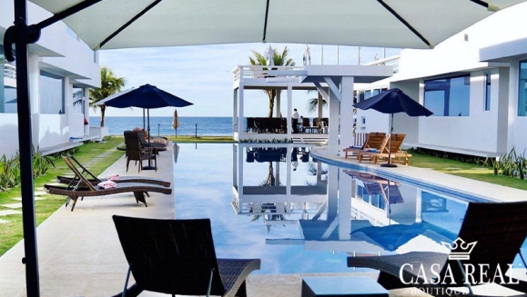 [Image: ¡Escape Frente al Mar en Casa Real Boutique, Monterrico! ¡Paga Q650 en Lugar de Q1,100 por Estadía en Habitación Doble Para Hasta 4 Personas + 2 Desayunos + Playa Privada + Piscina y Más!m]