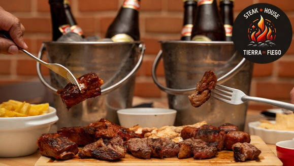 [Image: ¡Parrillada Familiar! ¡Paga Q299 en Vez de Q500 por Parrillada Mixta de 2 Lb con: Puyazo o Lomito + Costilla de Cerdo BBQ + Filete de Pollo + Chorizo Argentino + Chimichurri + Chirmol + 2 Acompañamientos a Elección + 1 Cubetazo de 6 Cervezas Gallo!m]