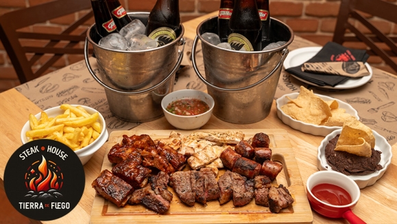 [Image: ¡Parrillada Familiar! ¡Paga Q299 en Vez de Q500 por Parrillada Mixta de 2 Lb con: Puyazo o Lomito + Costilla de Cerdo BBQ + Filete de Pollo + Chorizo Argentino + Chimichurri + Chirmol + 2 Acompañamientos a Elección + 1 Cubetazo de 6 Cervezas Gallo!m]