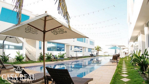 [Image: ¡Escape Frente al Mar en Casa Real Boutique, Monterrico! ¡Paga Q650 en Lugar de Q1,100 por Estadía en Habitación Doble Para Hasta 4 Personas + 2 Desayunos + Playa Privada + Piscina y Más!m]