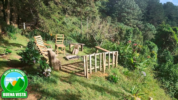 [Image: ¡Conéctate con la Naturaleza en Miramundo, Chalatenango! ¡Paga $42 en Lugar de $80 por Estadía de 1 Noche para 4 Personas + Almuerzos: 4 Hamburguesas con Papas Fritas y 4 Bebidas!m]