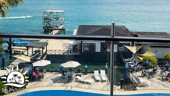 [Image: ¡Paga Q1,500 en Lugar de Q2,500 por Estadía de 3 Días y 2 Noches Para 2 Personas en Río Dulce: Habitación Suite Junior con A/C + 2 Desayunos + Jacuzzi Privado + Piscinas + Balcón con Vista Panorámica + Ingreso a Museo y Más!m]