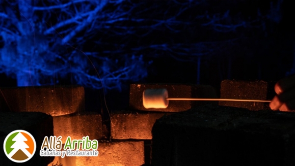 [Image: ¡Paga $60 en Lugar de $110 por 1 Noche en Cabaña para 2 Adultos y 2 Niños o para 3 Adultos + Desayunos Continentales + 30 Minutos de Juegos de Mesa + Caminata en Bosque + Visita al Vivero de Hortalizas + Entretenimiento y Más!m]