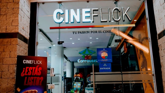 [Image: ¡Paga Q139 en Lugar de Q296 por 2 Entradas para Película a Elección (Estreno o Cartelera) + 2 Hot Dogs + 1 Poporopo Grande + 2 Bebidas de 16 Onzas o 2 Granitas!m]