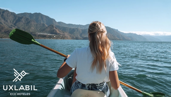 [Image: ¡Paga Q750 en Lugar de Q1,790 por Estadía de 3 Días y 2 Noches para 2 Adultos en el Lago de Atitlán: Habitación Doble + 4 Desayunos + Tour de Abejas Mayas y Miel Orgánica + Kayaks + Impuestos Incluidos!m]
