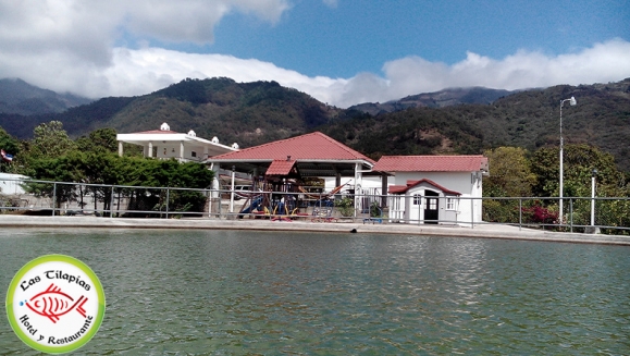 [Image: ¡Paga $49 en Lugar de $75 por Estadía de 1 Noche para 2 Personas + 2 Desayunos Típicos!m]