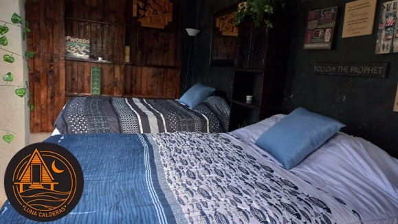 [Image: ¡Paga Q499 en Lugar de Q1,000 por Estadía para 4 Personas en Habitación Tipo Cabaña + Uso de Lancha de Remos + Uso de Instalaciones (Jardines, Hamacas, Fogata y Juegos de Mesa) + Impuestos Incluidos!m]