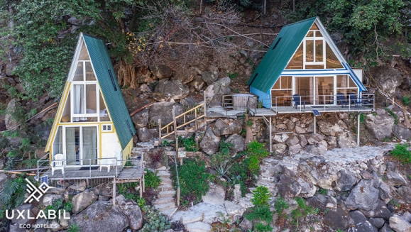 [Image: ¡Paga Q750 en Lugar de Q1,290 por Estadía de 3 Días y 2 Noches para 2 Adultos en Cabaña Frente al Lago de Atitlán, Incluye: 4 Desayunos + Uso de Kayaks + Impuestos Incluidos + Parqueo!m]