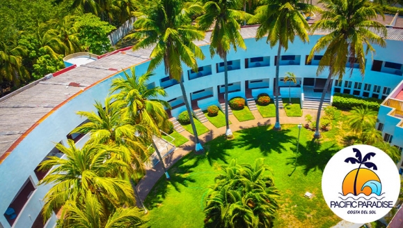 [Image: ¡Un Paraíso Tropical Te Espera! ¡Paga $72 en Lugar de $103 por Estadía Para 2 Adultos en Pacific Paradise, Costa del Sol + 2 Desayunos + Hospedaje Gratis Para 2 Niños de 0 a 7 Años!m]