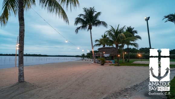 [Image: ¡Escapada 5 Estrellas en Amatique Bay Hotel! ¡Paga Q737 en Lugar de Q1,061 por Estadía en Habitación Studio Sencilla o Doble Para 2 Adultos y Hasta 2 Niños + Desayunos + Uso Ilimitado de Instalaciones + Impuestos Incluidos!m]