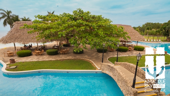 [Image: ¡Escapada 5 Estrellas en Amatique Bay Hotel! ¡Paga Q737 en Lugar de Q1,061 por Estadía en Habitación Studio Sencilla o Doble Para 2 Adultos y Hasta 2 Niños + Desayunos + Uso Ilimitado de Instalaciones + Impuestos Incluidos!m]